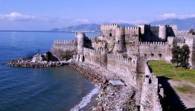 Turecký hrad v Anamur, okolí Alanye