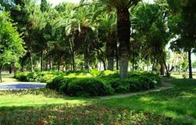 Turecká Antalya a park Yavuz Özcan
