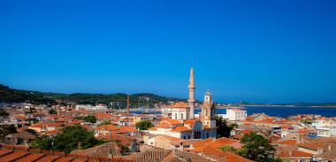 Pohled na turecké letovisko Ayvalik