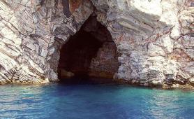 Turecká jeskyně Forsforlu, okolí Alanye