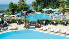 Turecký hotel Golden Beach s bazénem