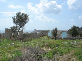 Pozůstatky hradu Korykos v okolí Mersinu
