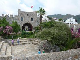 Turecké město Marmaris s hradem