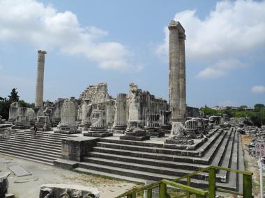 Didyma - pozůstatky Apollonova chrámu